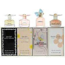 Marc Jacobs Daisy Gift Set 4 Pcs. Daisy 4Ml EDT + Daisy Eau So Fresh 4Ml EDT + Daisy Love 4Ml EDT + Marc Jacobs Perfect 5Ml EDP (Individually W